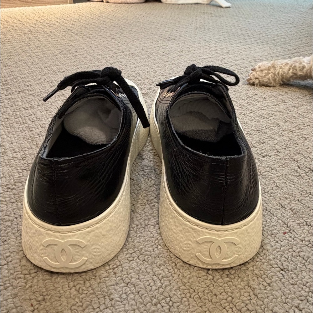 Chanel Black Leather low top Women's Sneakers, 37 EU - Picture 4 of 5